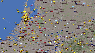 flightradar24.com